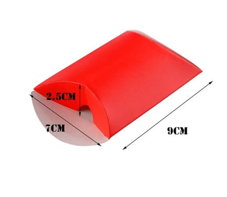 Giấy bạc Dập nóng Bao bì màu đỏ Hộp giấy Kraft 9cm * 7cm * 2.5cm